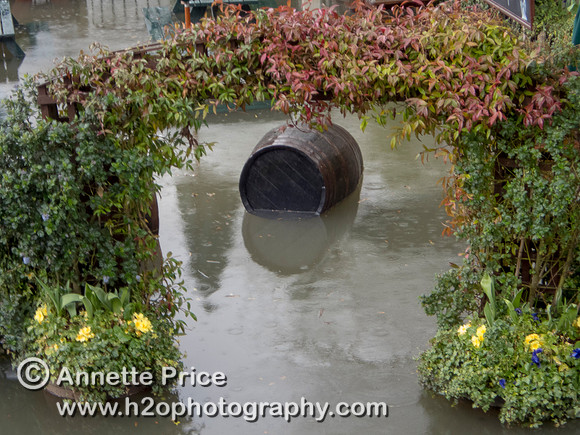High water on the River Thames. White Swan Pub - Twickenham, London.