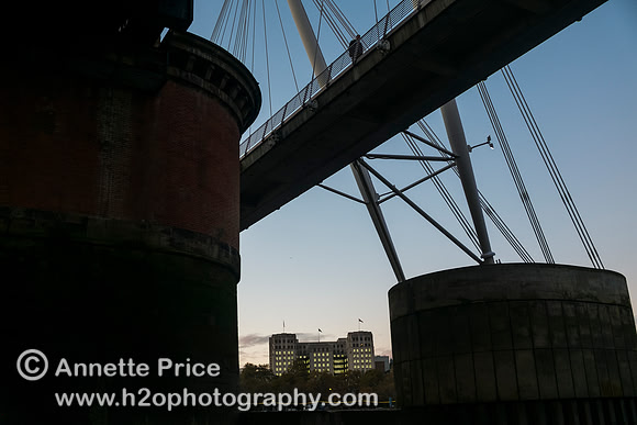 Hungerford Bridge, River Thames, London.