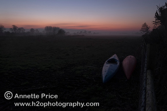 Night descends, we get off the river at the bridge on Nell Hill. Our kayaks are in a nearby field.