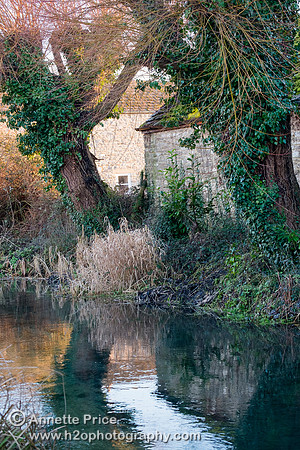 Ashton Keynes village. This is the first village which the River Thames flows through.