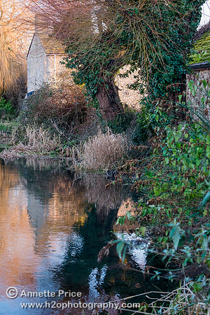 Ashton Keynes village. This is the first village which the River Thames flows through.