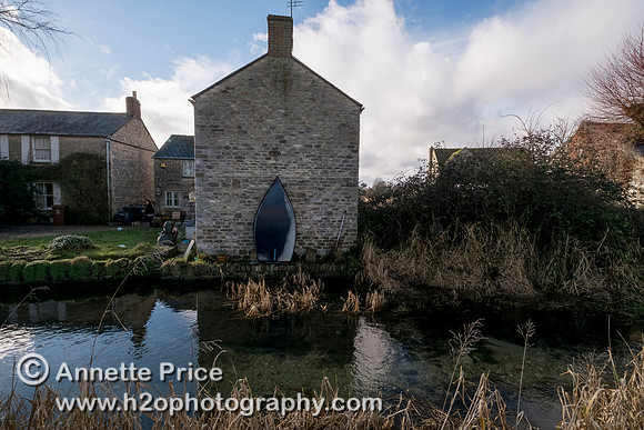 Ashton Keynes village. This is the first village which the River Thames flows through.
