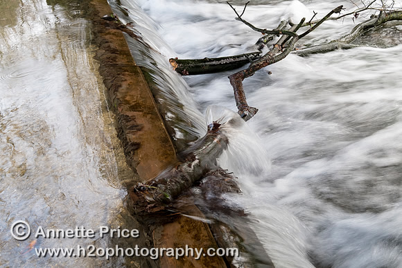 Weir, River Thames, up river from Ashton Keynes village, UK