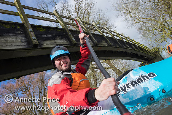 Paddler Mark Villa Vercella on the River Thames at Lechlade.
