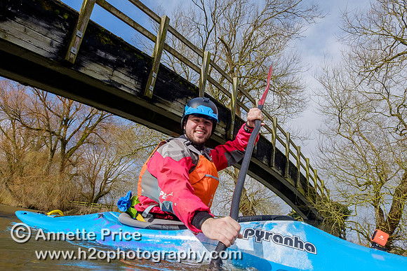Paddler Mark Villa Vercella on the River Thames at Lechlade.