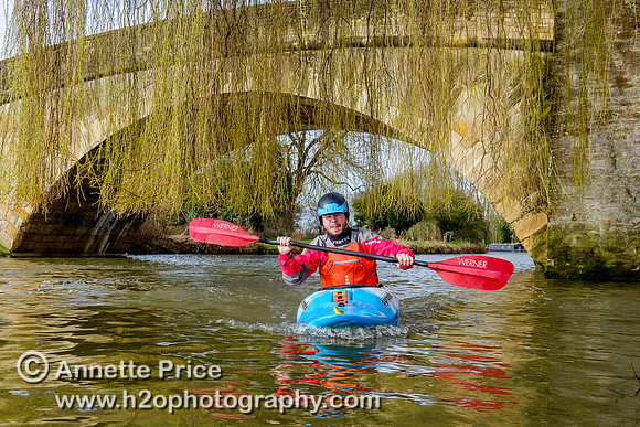 Paddler Mark Villa Vercella on the River Thames at Lechlade.