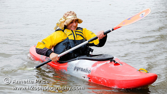 Putney Bridge Canoe Club paddle to the Ship pub in Mortlake for Christmas Dinner