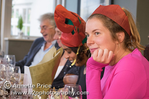 Putney Bridge Canoe Club paddle to the Ship pub in Mortlake for Christmas Dinner
