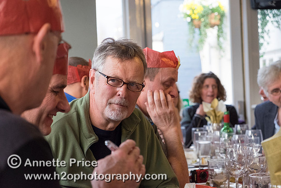 Putney Bridge Canoe Club paddle to the Ship pub in Mortlake for Christmas Dinner