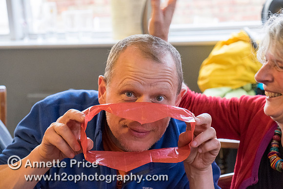 Putney Bridge Canoe Club paddle to the Ship pub in Mortlake for Christmas Dinner