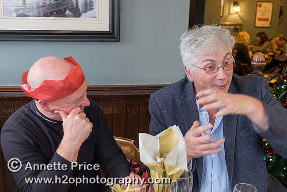 Putney Bridge Canoe Club paddle to the Ship pub in Mortlake for Christmas Dinner