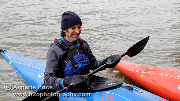 Putney Bridge Canoe Club paddle to the Ship pub in Mortlake for Christmas Dinner